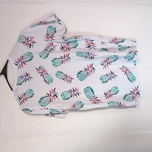 🍉 Free Planet White Pineapple Print Tee Size Small - Picture 4 of 4